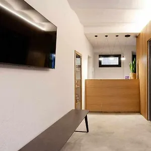 velo-vern-3-luxury-penthouse-with-terrace-and-views-of.catalonia-hotels.com/