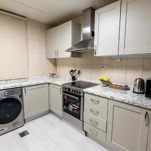شقة Prime Location 3 Bedroom Front