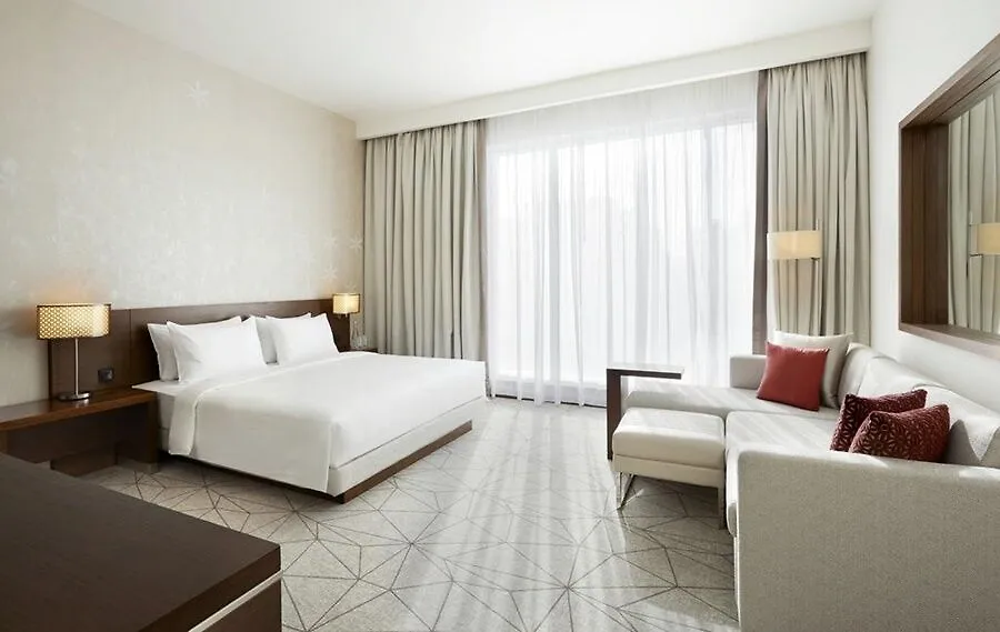 Hotel Hyatt Place Dubai Wasl District 4*,